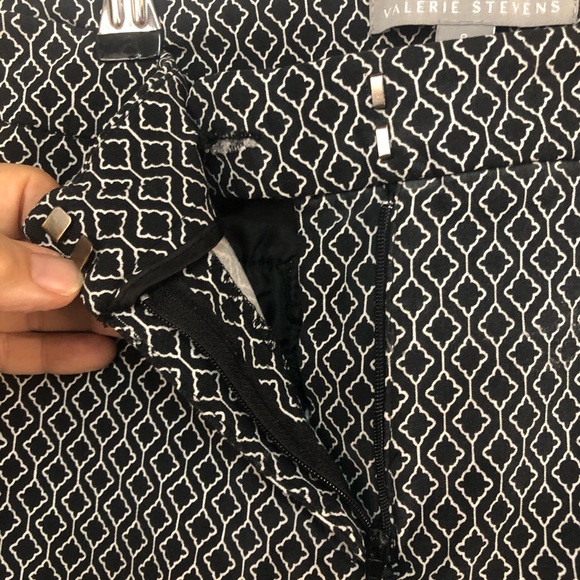 Valerie Stevens Cropped Pant Stretchy Mid Rise - Picture 4 of 9